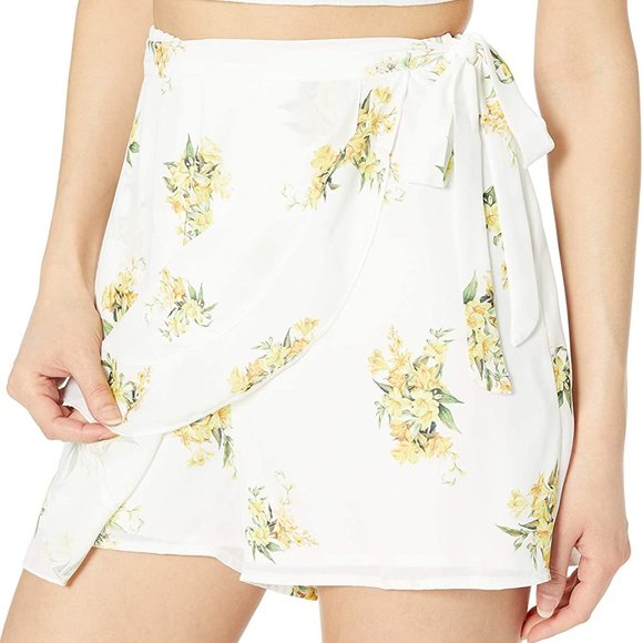 Show Me Your MuMu Pants - SHOW ME YOUR MUMU Ruffle Wrap Shorts Sunnyside XL